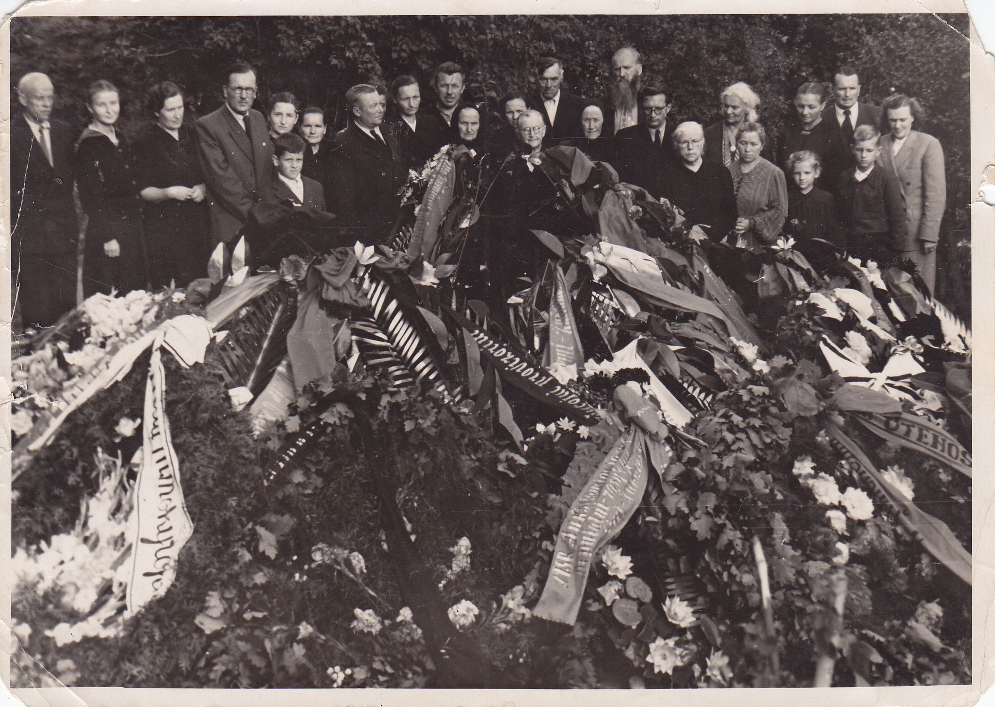 Antano Vienuolio Žukausko laidotuvės. Maironio lietuvių literatūros muziejus 1957 m
