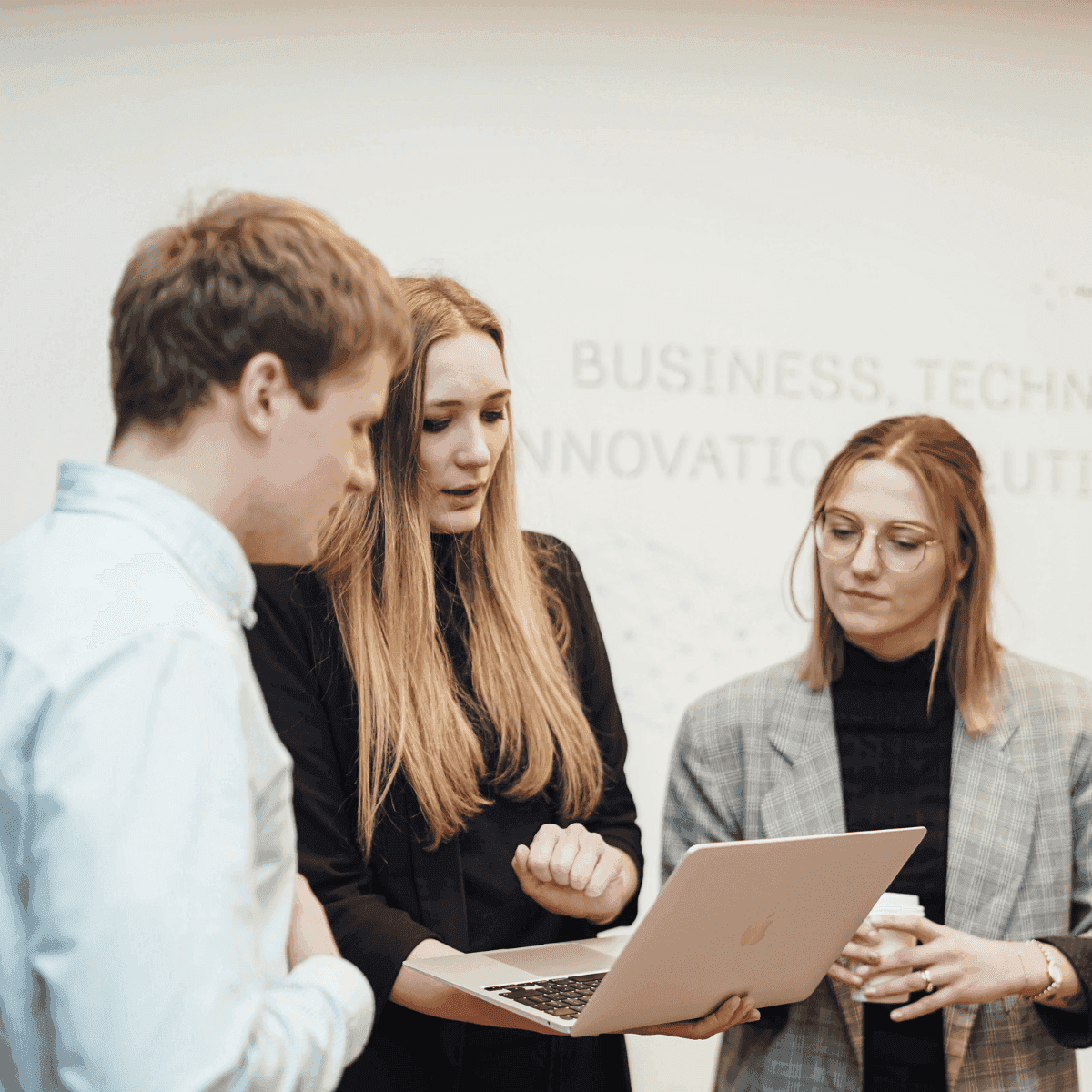 M_Finansai ir bankininkystė (lt en)_I.png