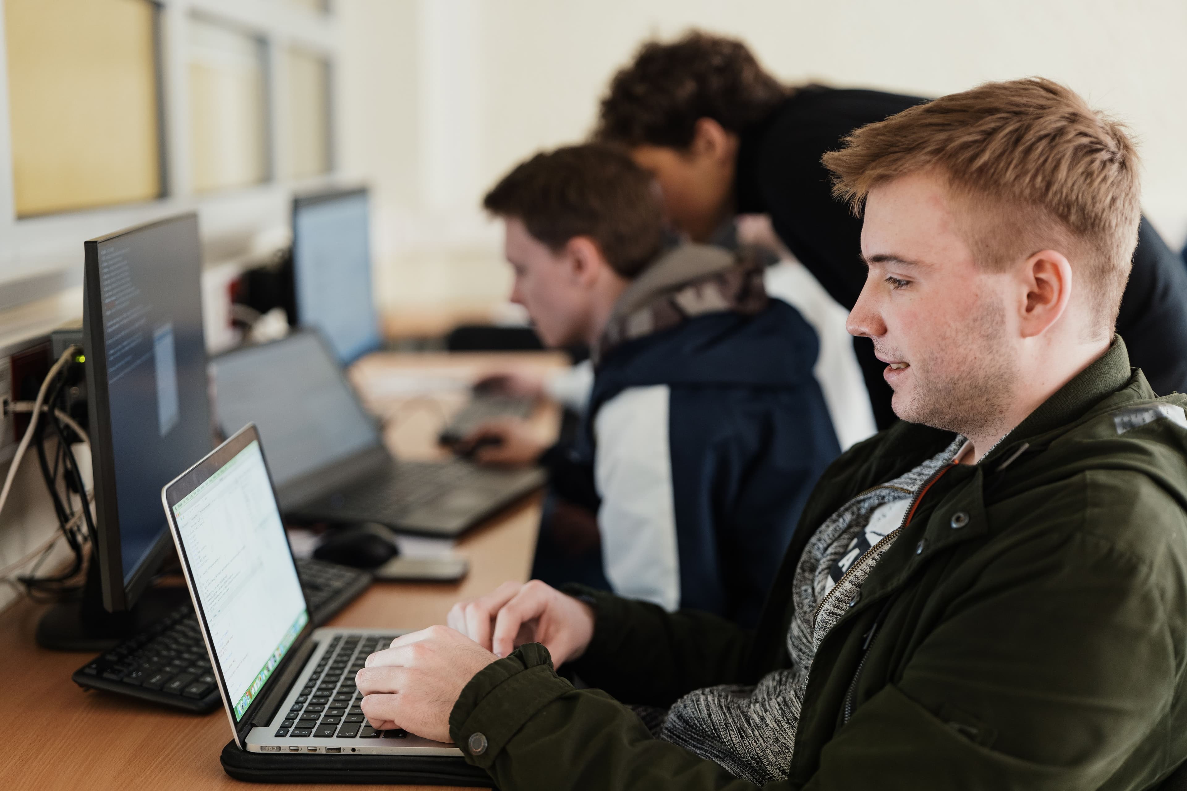 M MIF_informatika_III.jpg