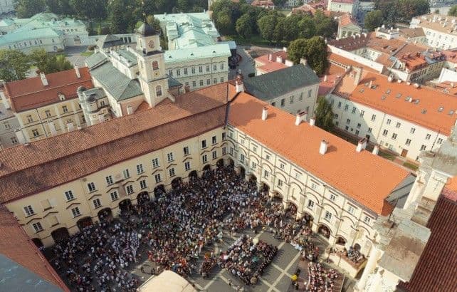 Vidinis VU centrinių rūmų kiemas