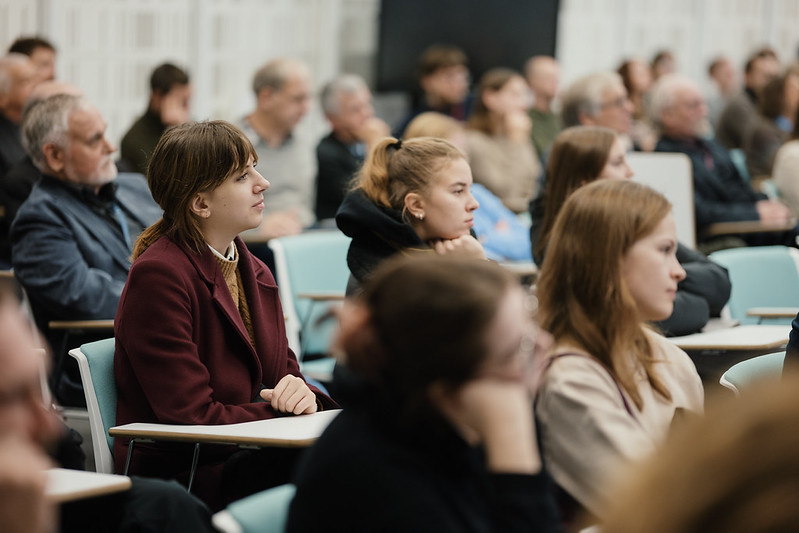 54182011480 1a0f975e5a c