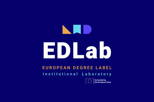 logo edlab blue background 3x2 600
