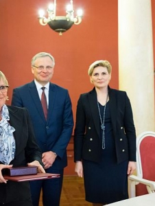 Memory diplomas granted for Nachmanas Šapira, Vladas Lazersonas, Chlaune Meištovskis and Noachas Pryluckis in 3 April 2017.